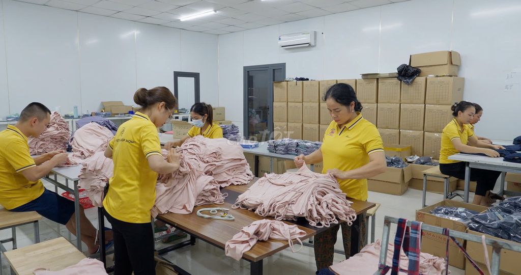 https://cdn.chotot.com/PpxvrjBPs8sKbiIdX0sjQv2t6XDUemDLg70IlQ7VjSY/preset:view/plain/5bb3d1c4d82d6652789ebd2c086f869a-2891017323991815857.jpg