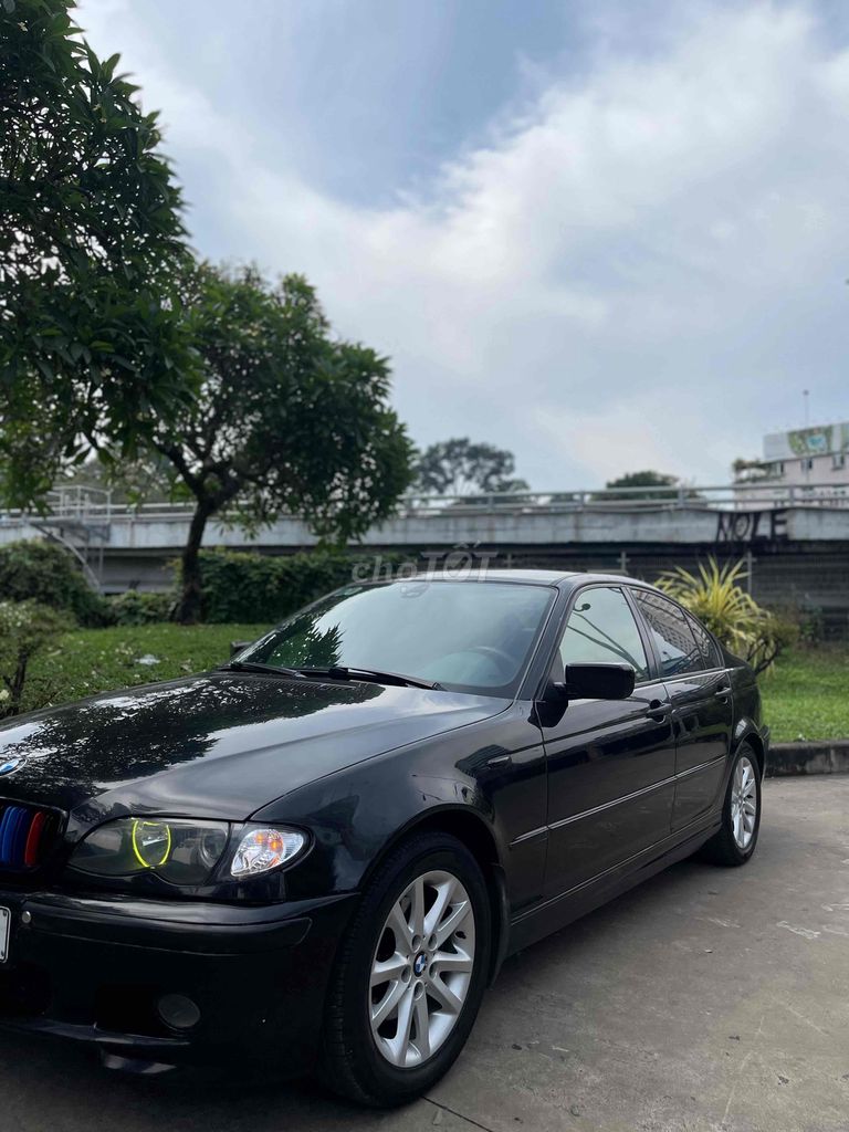 BMW 3 Series 2004 318i AT - 200000 km