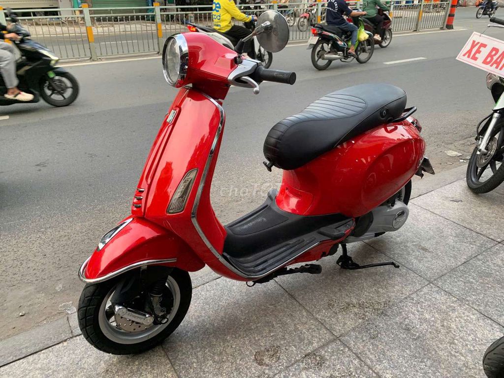 Vespa Primavera 3v2015 mới 90% bstp chính chủ. Mua bán Xe máy tại Quận Tân Phú Tp Hồ Chí Minh được đăng bởi Tuanduy hình 1