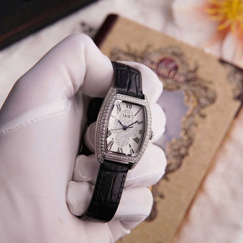 Đồng hồ I&W CARNIVAL Nữ Đen. Mua bán Đồng hồ tại Quận Cẩm Lệ Đà Nẵng được đăng bởi Lorencia Xách Tay hình 1