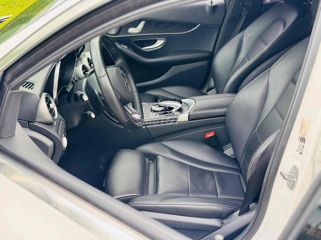 Mercedes C200 2018 Lướt 69.000 km. Mua bán Ô tô tại Quận Bình Tân Tp Hồ Chí Minh được đăng bởi Hoàng Thọ hình 5