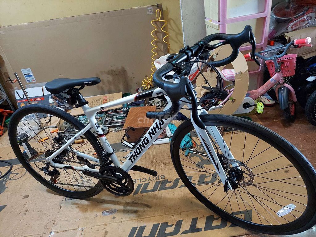 Màu trắng  ĐẸP SANG CUỘC THỂ THAO THỐNG NHẤT 586. Mua bán Xe đạp tại Quận Cái Răng Cần Thơ được đăng bởi Nguyễn Nhung hình 4