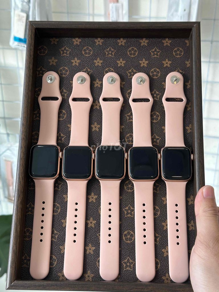 Apple watch s5/se/40 hồng đẹp 99,99% pin 9x