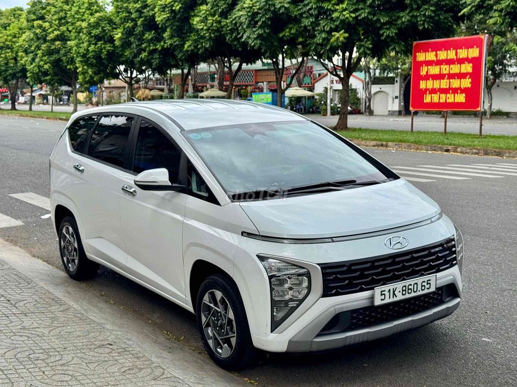 Hyundai Stargazer cao cấp 2023 trắng - 14000 km