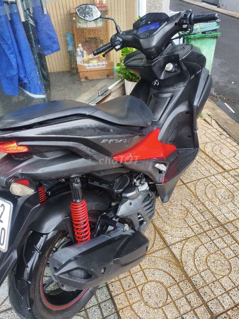 Yamaha NVX 125 ABS черный с красным 17000 км