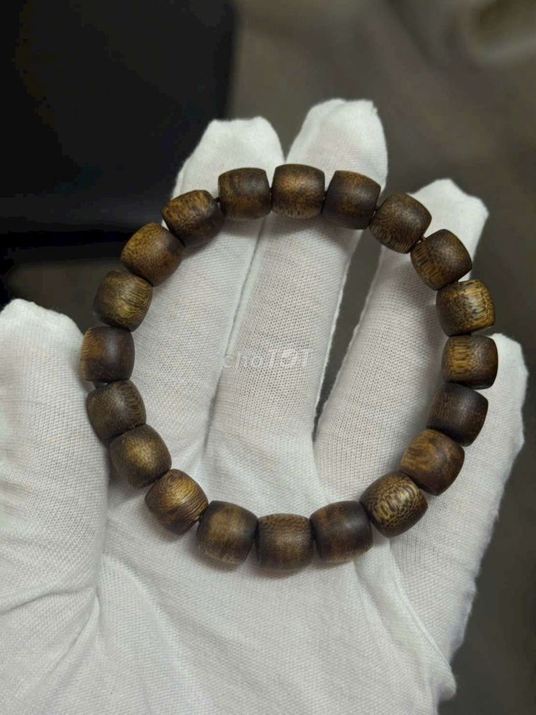 Thanh lý Vòng tay Trầm hương lu thống dầu vàng. Mua bán Phụ kiện thời trang khác tại Quận 7 Tp Hồ Chí Minh được đăng bởi Trầm Hương Mộc Bảo hình 1