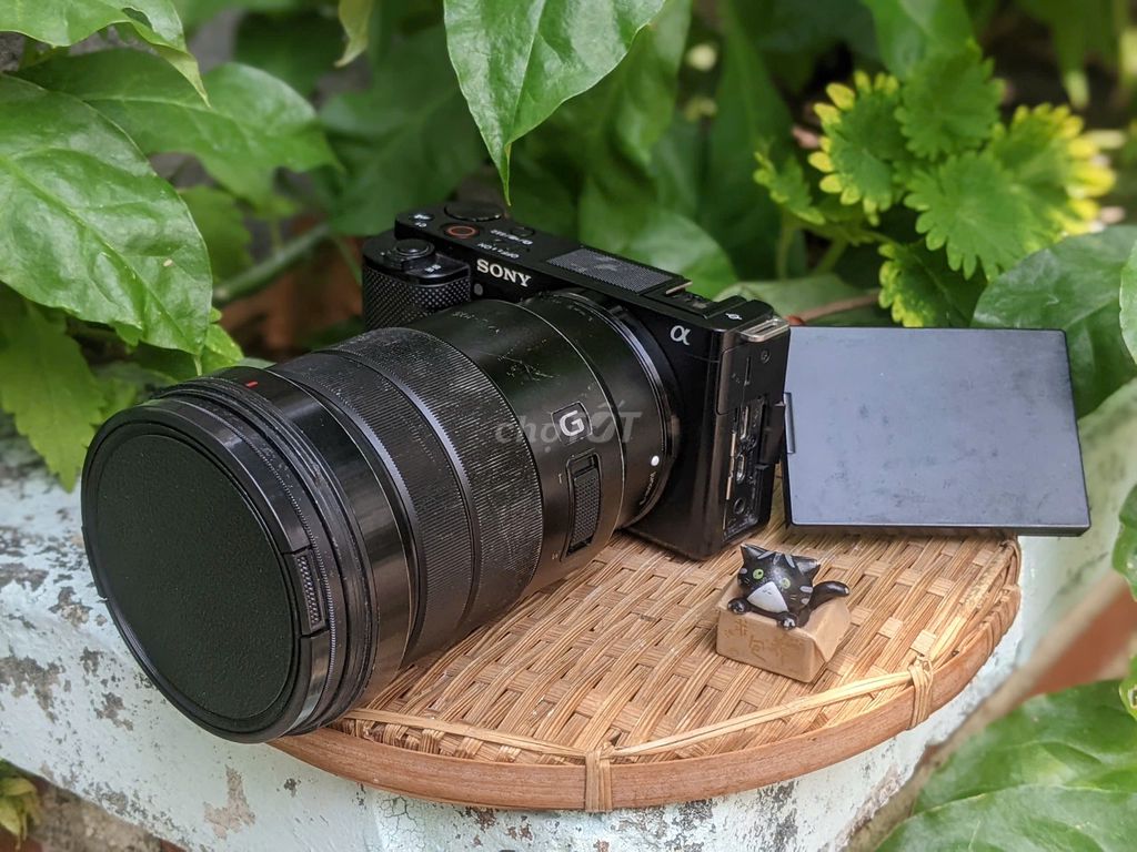 [Máy ảnh KTS] Sony ZVE10 Đen kèm lens  18-105MM. Mua bán Máy ảnh, Máy quay tại Quận 6 Tp Hồ Chí Minh được đăng bởi may anh KTS hình 1