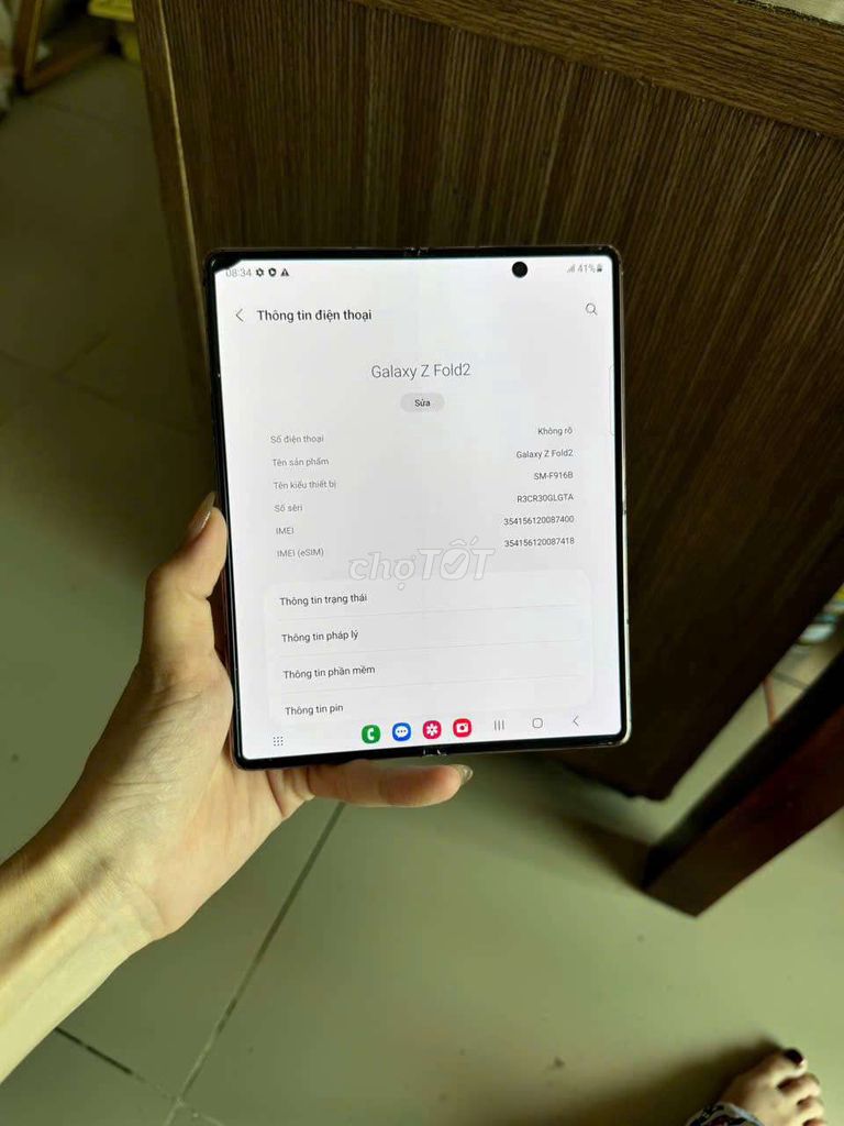 Samsung Galaxy Z Fold2. Loa bao êm