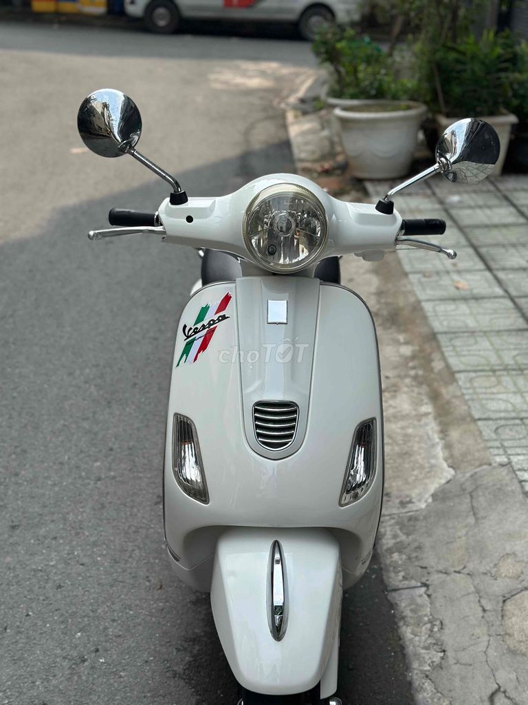 Скутер Piaggio Vespa LX125 3vie белый 2016