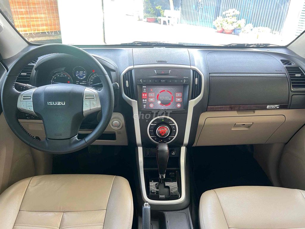 Isuzu Mu X 2018 1.9 4X2 AT - 88000 km. Mua bán Ô tô tại Quận Tân Phú Tp Hồ Chí Minh được đăng bởi phan khanh hình 12