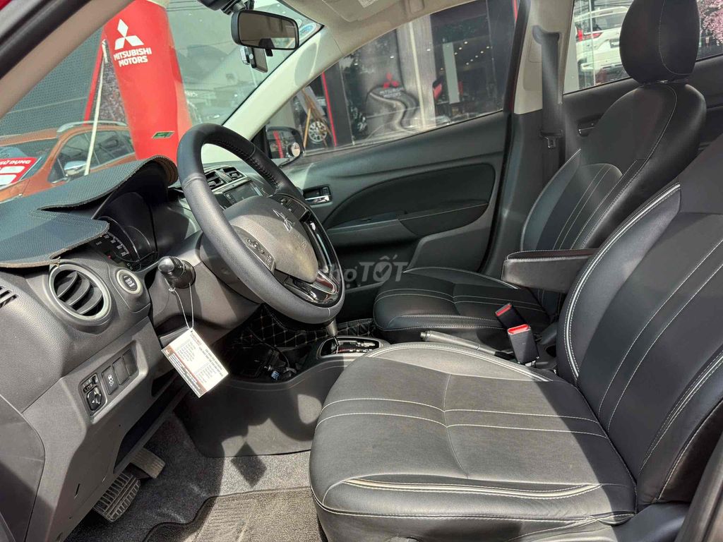 Attrage Premium 1.2 CVT 2021 - Chính Hãng