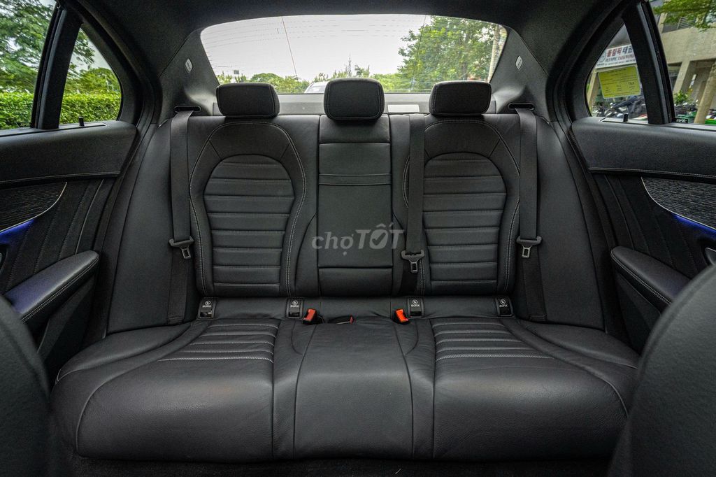 Mercedes C300 AMG 2021 Cọp Trắng 1 Chủ Cực Hiếm. Mua bán Ô tô tại Quận 7 Tp Hồ Chí Minh được đăng bởi John Luxury Car hình 8