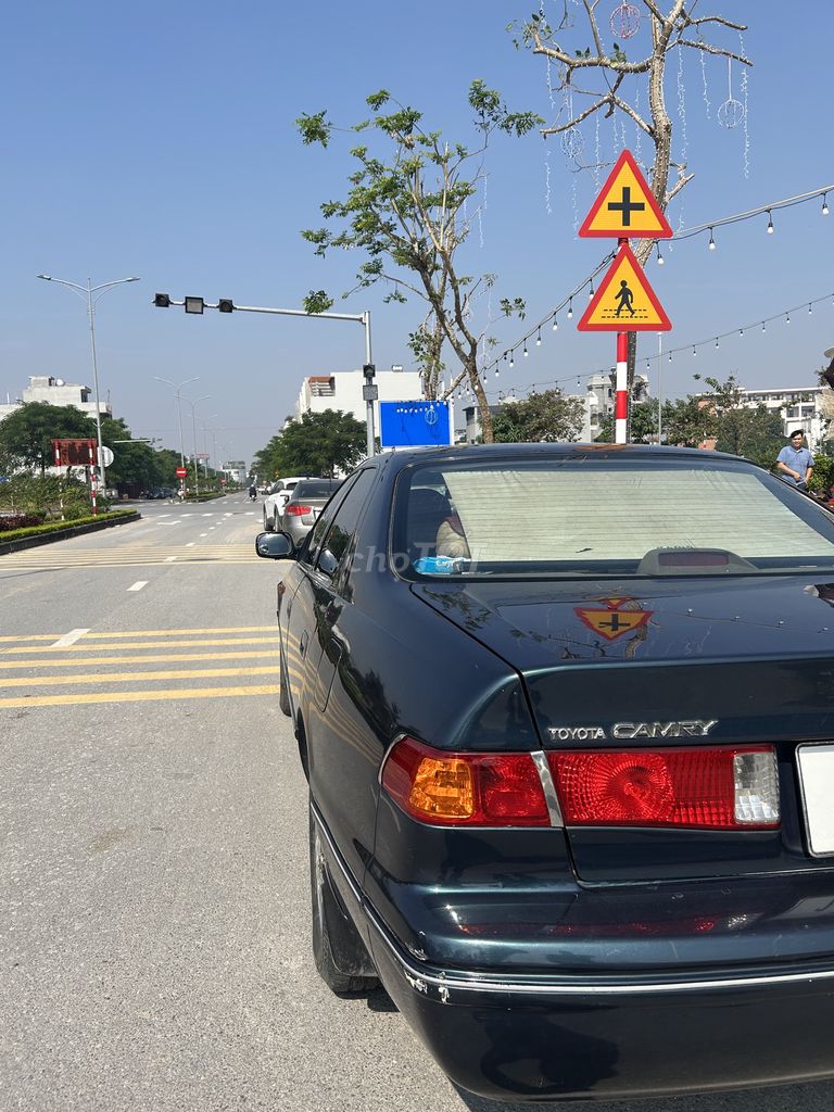 Bán xe camry xanh dưa.Sx 2001.Phanh đĩa 4 bánh ABS. Mua bán Ô tô tại Thành phố Phủ Lý Hà Nam được đăng bởi Minh Châu hình 3