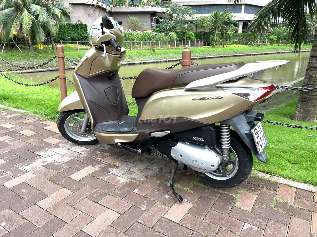 Chính chủ bán xe Lead phiên bản Đặc Biệt.. Mua bán Xe máy tại Huyện Bình Chánh Tp Hồ Chí Minh được đăng bởi Nguyễn Thuỳ Trang hình 2