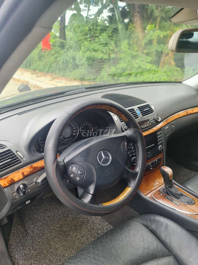 Mec E 240 cực chất. Nguyên bản toàn bộ. Mua bán Ô tô tại Quận Bắc Từ Liêm Hà Nội được đăng bởi Hải Đăng  hình 13