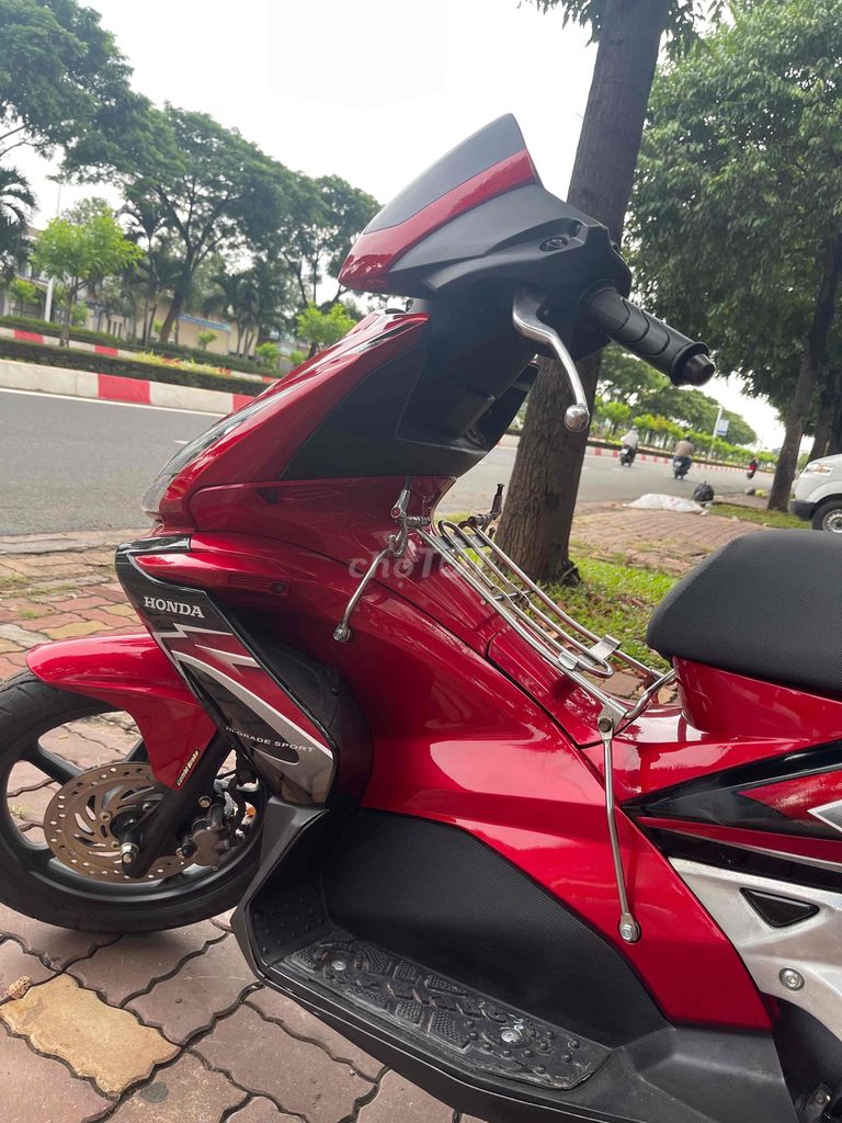 Air Blade FI – 2009 UP THÁI, MÁY ZIN, DÀN ÁO ĐẸP. Mua bán Xe máy tại Thành phố Vũng Tàu Bà Rịa - Vũng Tàu được đăng bởi Lê Hoàng Lân hình 5