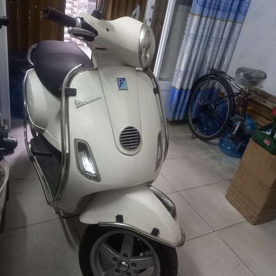 Piaggio Vespa LX 125 ie 2012 Trắng. Mua bán Xe máy tại Quận Gò Vấp Tp Hồ Chí Minh được đăng bởi NguyỄn VĂn HẬu