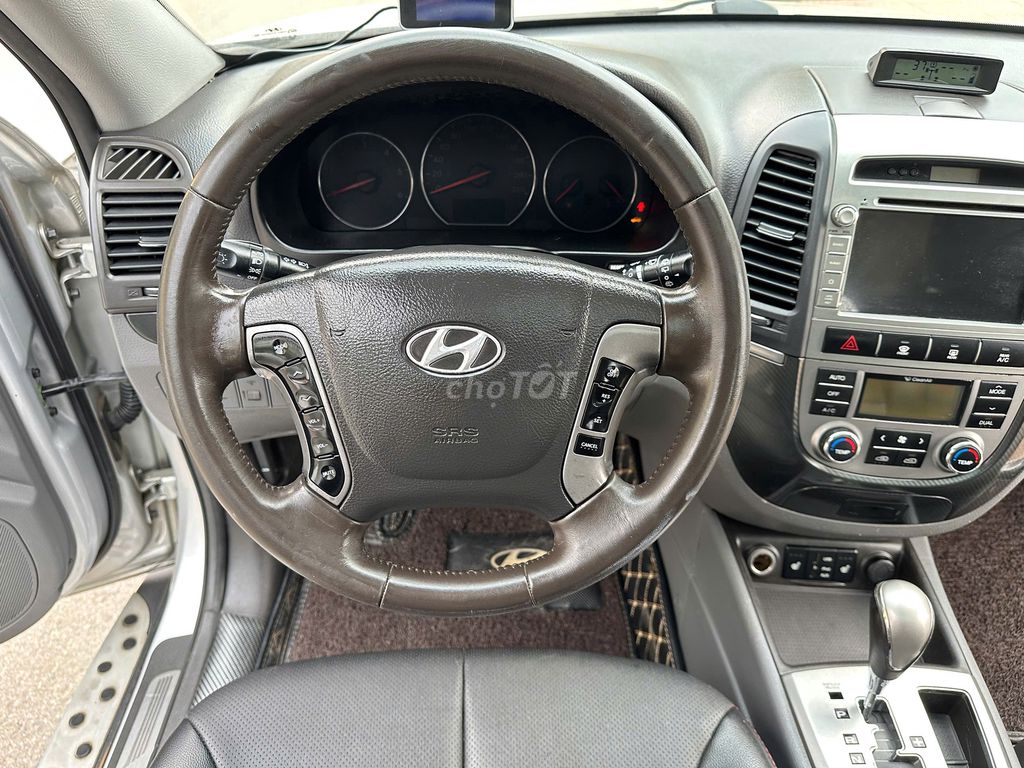 Hyundai Santafe 2.0L cuối 2012 Full Dầu. Mới Quá. Mua bán Ô tô tại Huyện Sóc Sơn Hà Nội được đăng bởi Salon Auto Đào Hằng hình 10