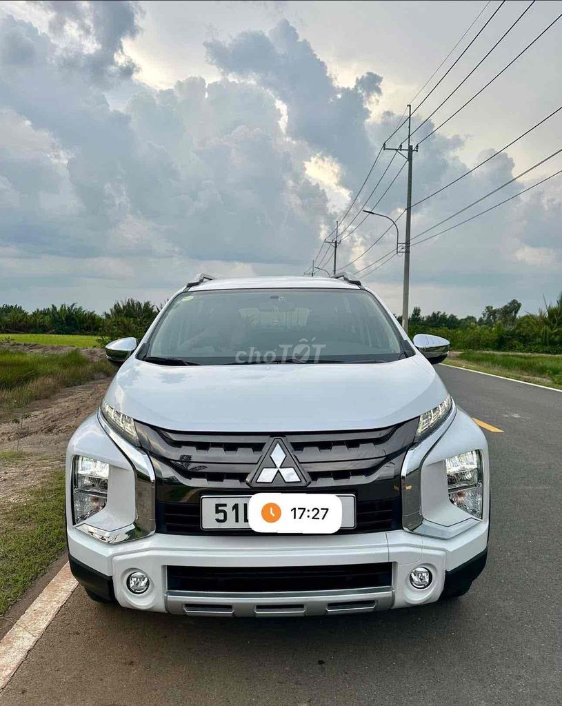 Mitsubishi Xpander Cross 2021 Автомат Белый