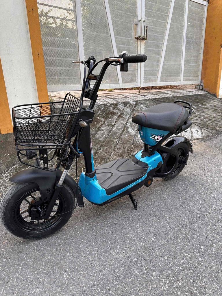 xe Giant nhập bền, bình khoẻ. Mua bán Xe điện tại Quận Hoàng Mai Hà Nội được đăng bởi Mika Nguyễn hình 4