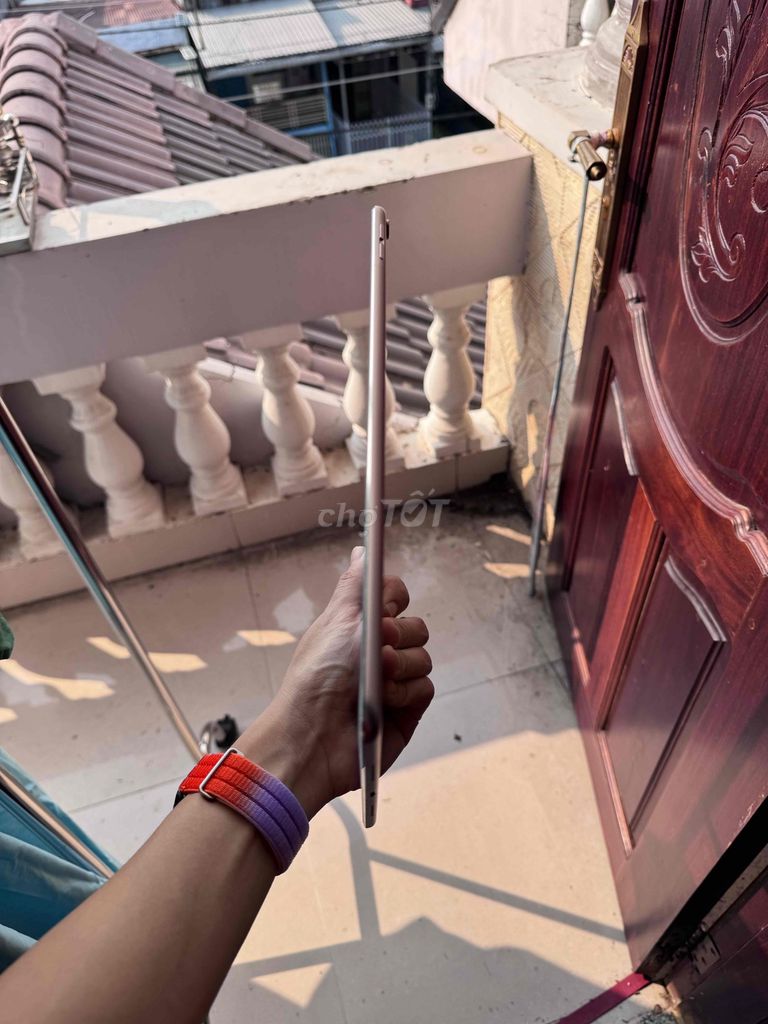 Apple iPad Pro 10.5 64GB Vàng hồng. Mua bán Máy tính bảng tại Thành phố Châu Đốc An Giang được đăng bởi Nguyên hình 1