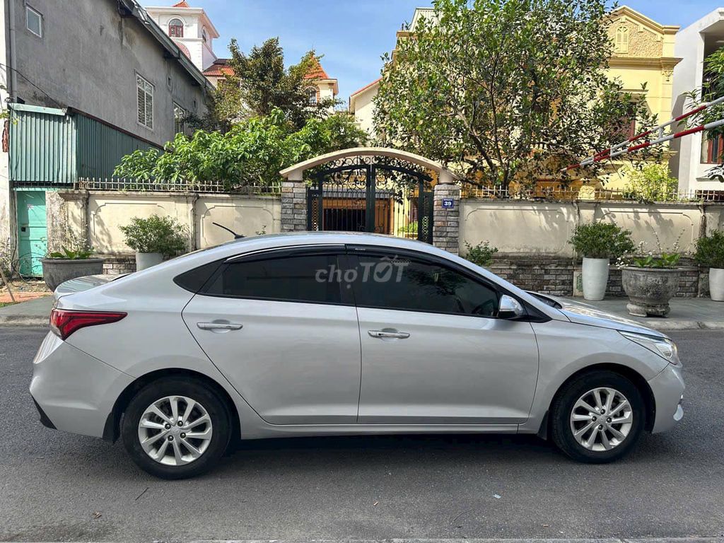 Hyundai Accent 1.4 Mt bản đủ 2019 trắng đẹp. Mua bán Ô tô tại Quận 12 Tp Hồ Chí Minh được đăng bởi Xuân Trường hình 2