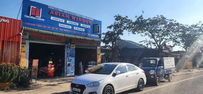 Tuyển Thợ Và Học NGHề Nhôm Kính