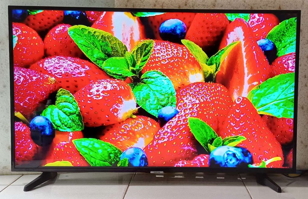 Smart tivi 4k 43 inch Samsung đẹp có bluetooth