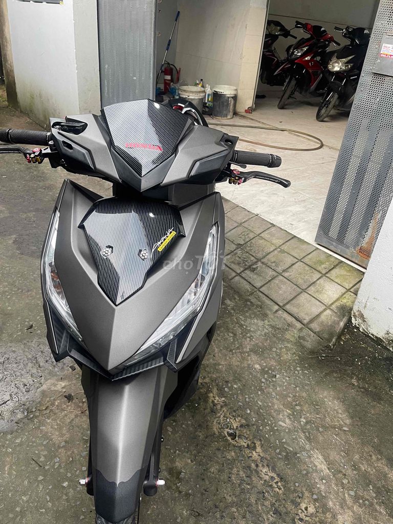 Honda Vario 150 Xám 150cc mẫu củ rin keng. Mua bán Xe máy tại Quận Ninh Kiều Cần Thơ được đăng bởi Cửa Hàng xe máy Hoàng Hải hình 1