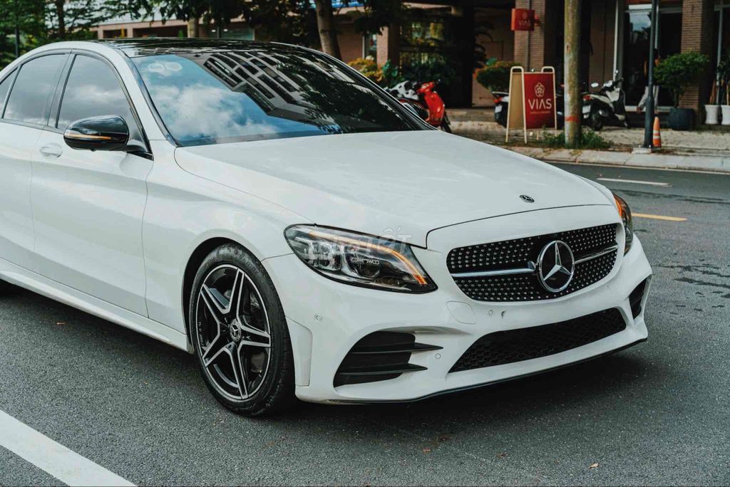 Mercedes Benz C Class 2021 C 300 AMG - 24000 km. Mua bán Ô tô tại Quận 5 Tp Hồ Chí Minh được đăng bởi phúc hình 3