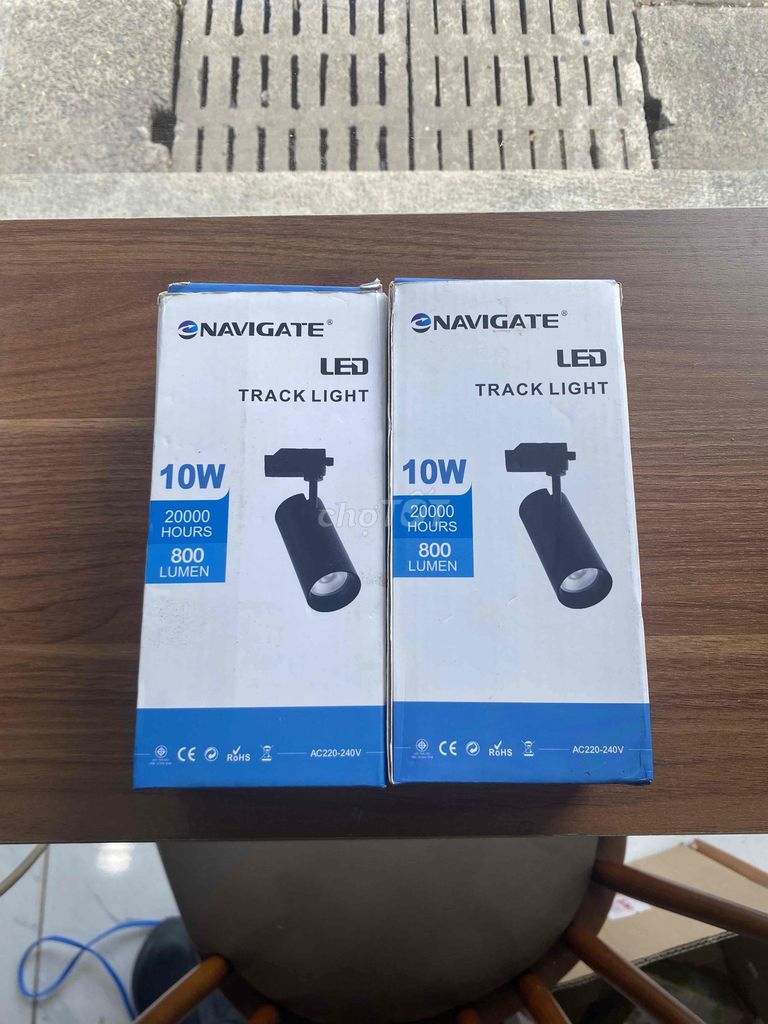 Đèn rọi ray Navigate 10W Trắng Mới. Mua bán Đèn tại Huyện Trảng Bom Đồng Nai được đăng bởi Khoa Ngô hình 1