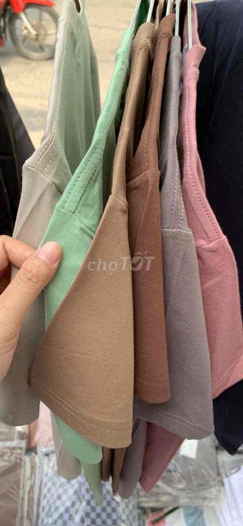 Thanh lý 1000áo thun cổ tròn cotton vải dày