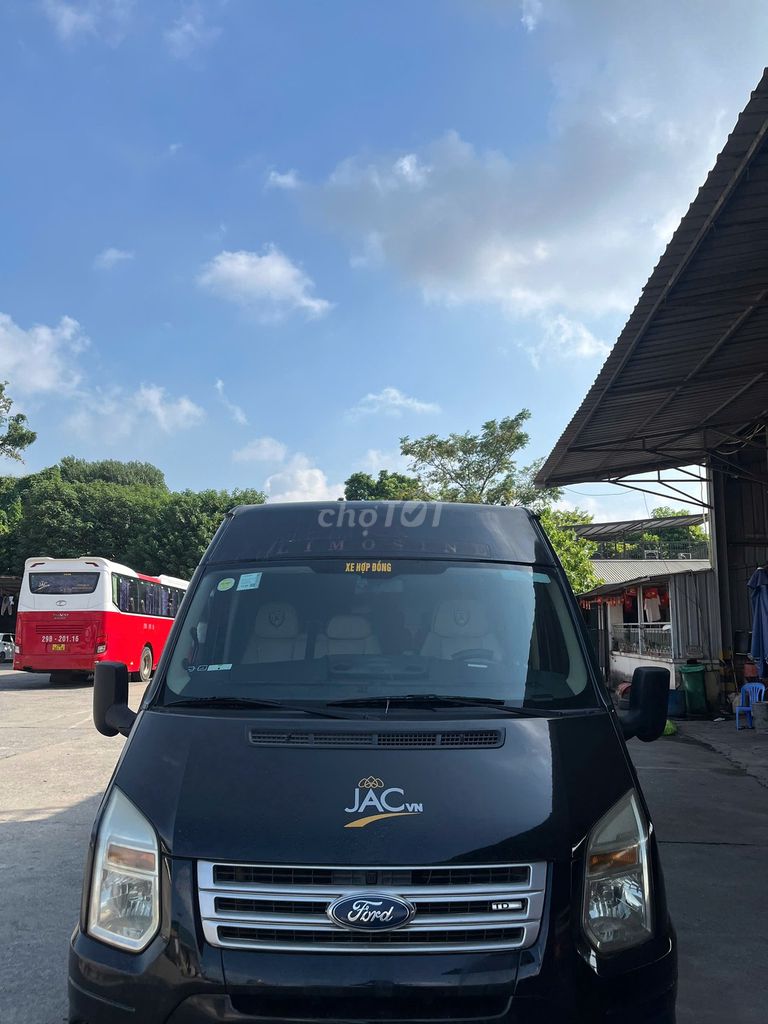 Лимузин Ford Transit, 9-местный номер этажа, черный