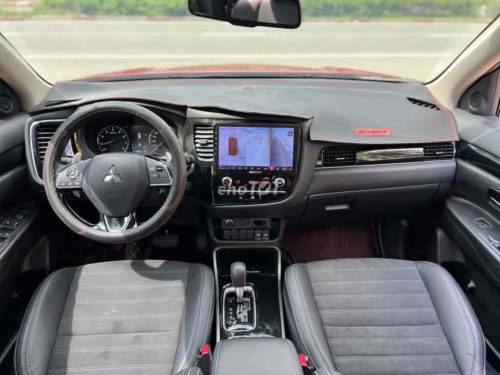 Mitsubishi Outlander 2022 2.0 CVT - 47000 km. Mua bán Ô tô tại Quận Long Biên Hà Nội được đăng bởi Van Thanh hình 6