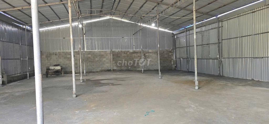 CHO THUÊ XƯỞNG 320M ĐƯỜNG LIÊN HUYỆN TÂN BÌNH DĨ AN