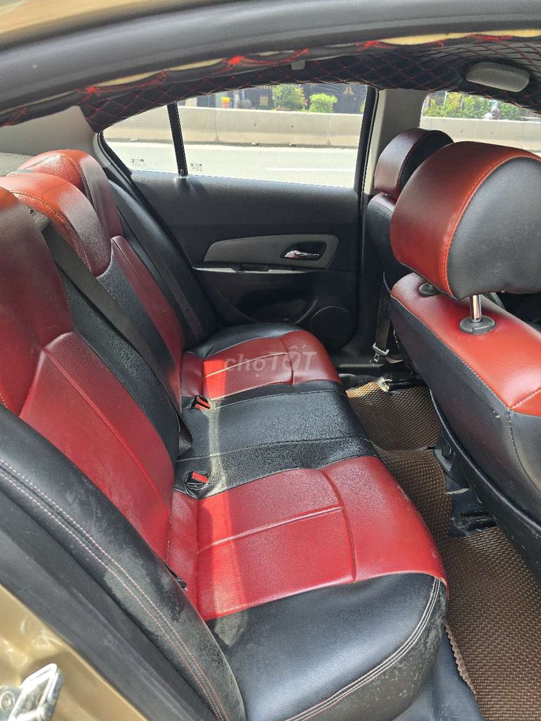 Ô tô Chevrolet Cruze 2011 số sàn màu vàng cát. Mua bán Ô tô tại Thị xã Bến Cát Bình Dương được đăng bởi lâm hiền  hình 6