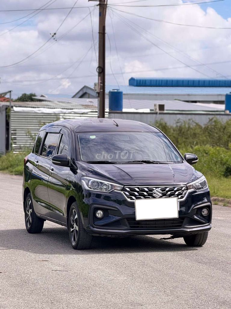 Suzuki Ertiga Hybrid 2022 Черный