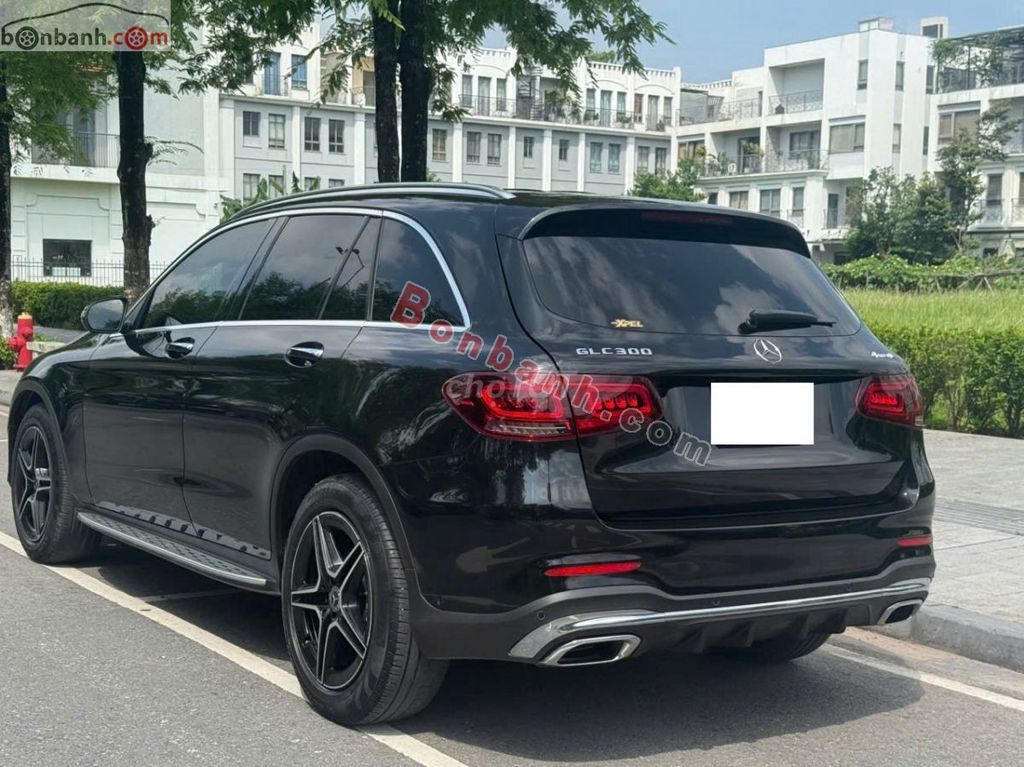 GLC 300 4matic 2021. Mua bán Ô tô tại Quận Thanh Xuân Hà Nội được đăng bởi Hà Trần hình 1