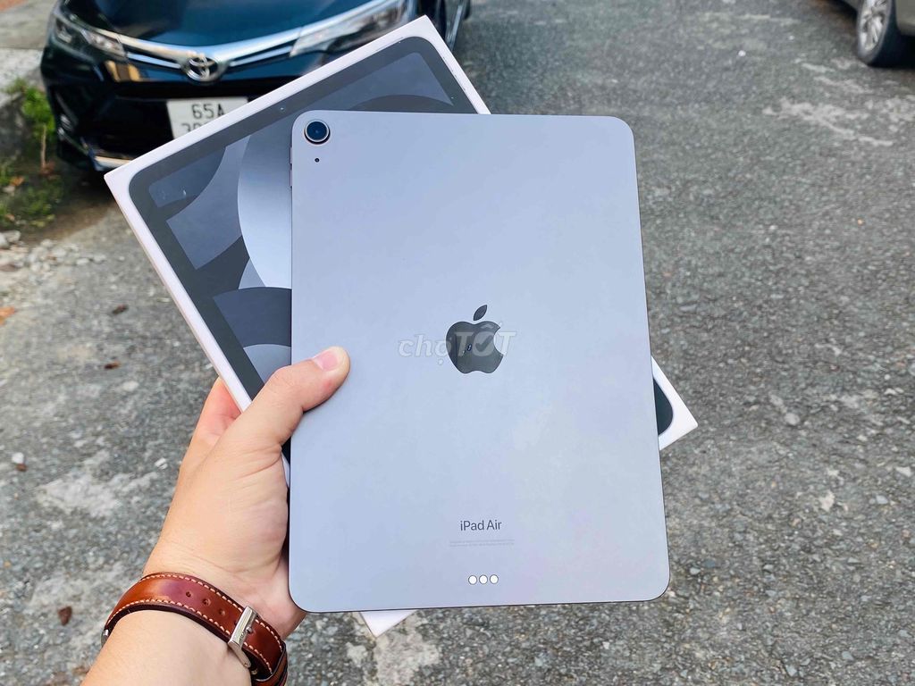 Ipad Air 5 64Gb Wifi Chip M1 mạnh còn BH 10/2024