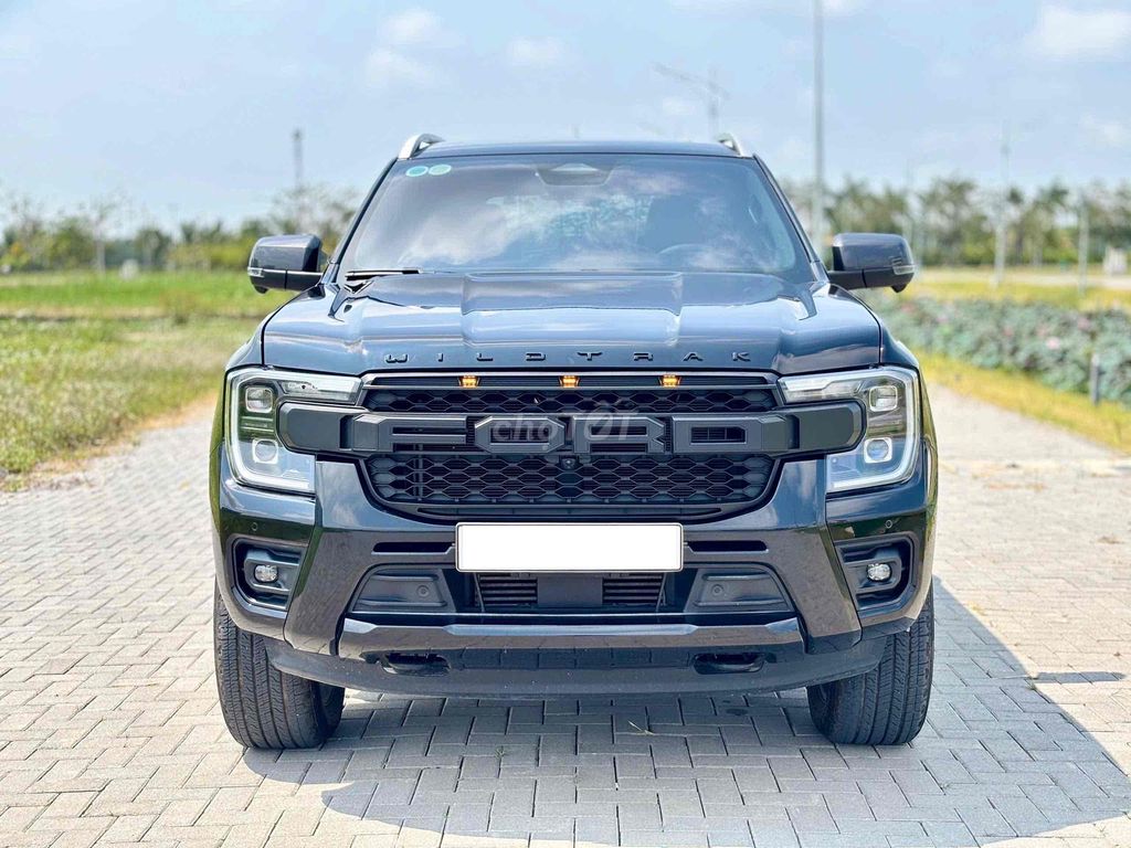 Ford Everest 2023 Wildtrak 2.0L 4x4 AT - 23000 km