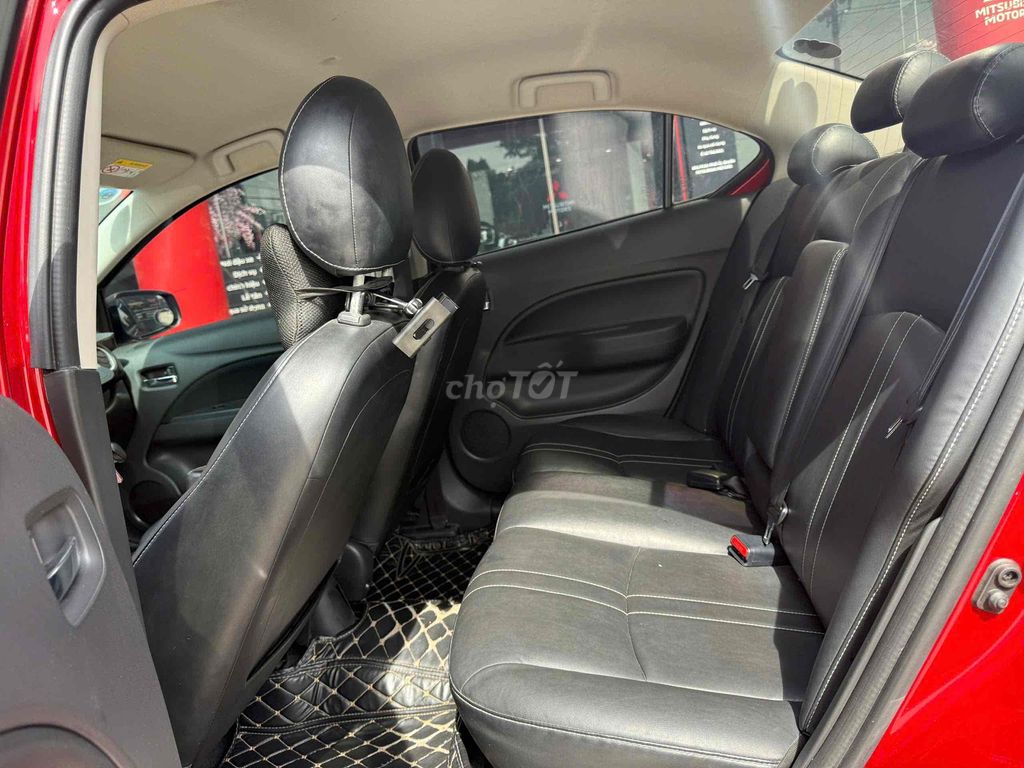 Attrage Premium 1.2 CVT 2021 - Chính Hãng