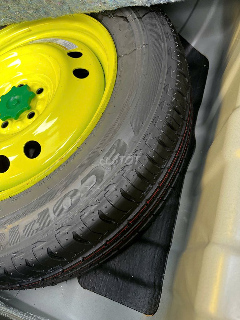 TOYOTA YARIS CROSS S 2024 XE GIA ĐÌNH LƯỚT VAY 75%. Mua bán Ô tô tại Quận Tân Phú Tp Hồ Chí Minh được đăng bởi Hiếu hình 10