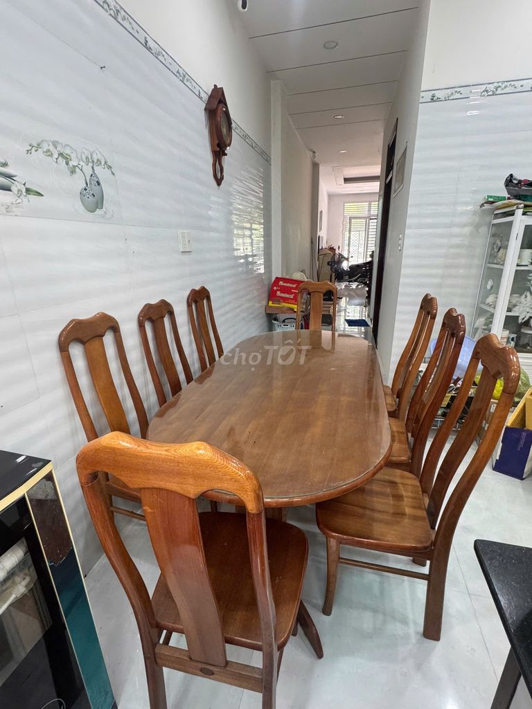 Thanh lý bộ bàn ăn 8 ghế. Mua bán Bàn ghế tại Thành phố Nha Trang Khánh Hòa được đăng bởi Anh Tiến Huỳnh Trần hình 1
