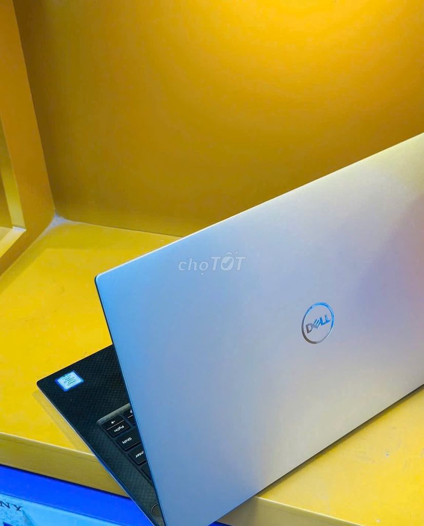 Dell XPS 9310 i7-1185G7 13.4 inch 16GB/512GB. Mua bán Laptop tại Quận Tân Bình Tp Hồ Chí Minh được đăng bởi VÕ GIA THỊNH hình 1