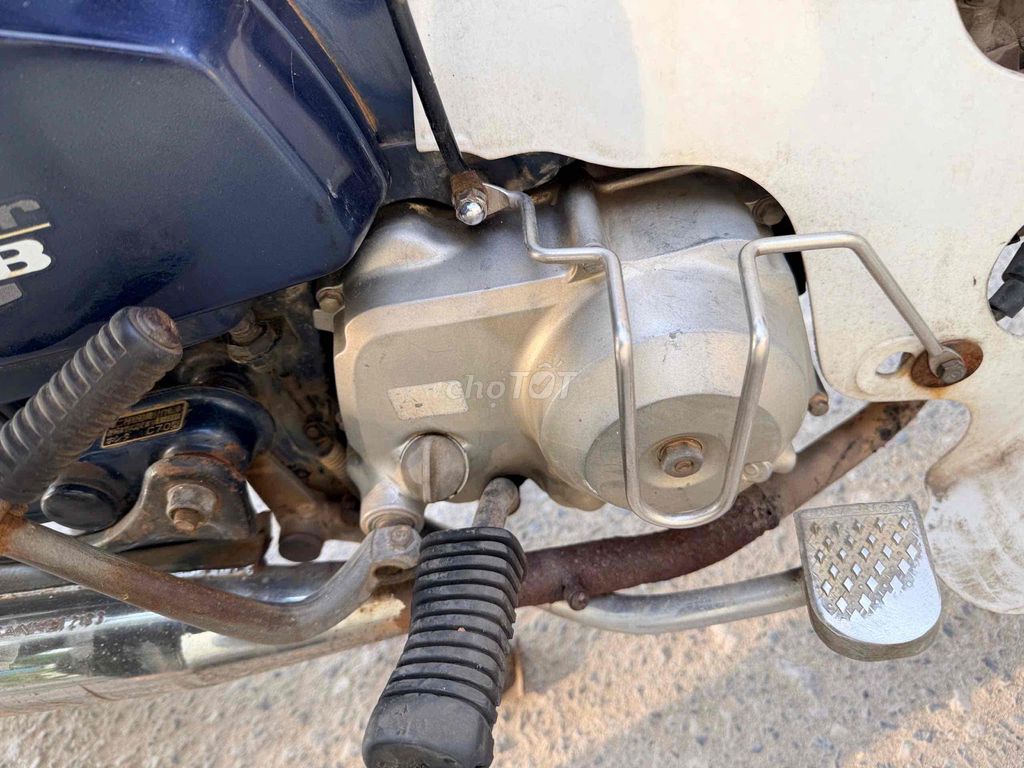 e bán xe 82-70 đi rất tiết kiệm xăng xe nhật ạ. Mua bán Xe máy tại Quận Long Biên Hà Nội được đăng bởi Nguyen Chung hình 2