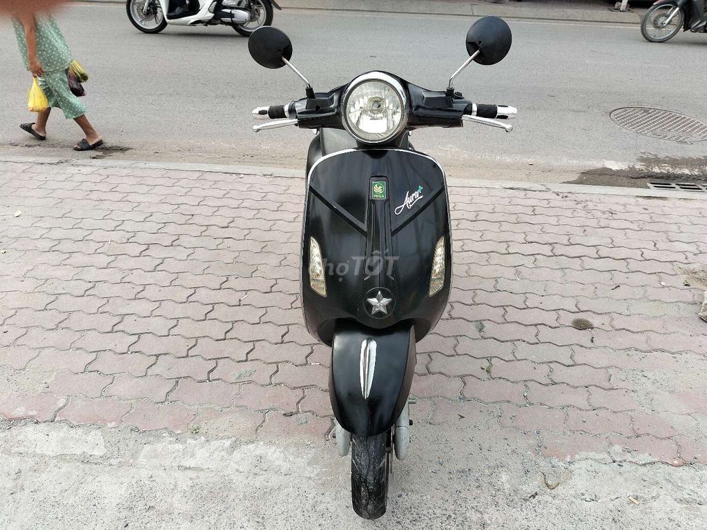 Xe máy điện Vespa màu Đen. Mua bán Xe điện tại Huyện Bình Chánh Tp Hồ Chí Minh được đăng bởi Nguyễn Thạnh hình 4