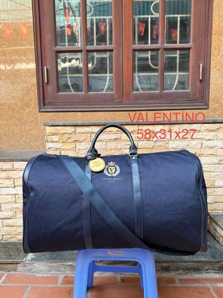 Túi du lịch Valentino Vải dù dầy, dáng thể thao. Mua bán Túi xách tại Huyện Thanh Trì Hà Nội được đăng bởi Shop Đồ Si hình 1