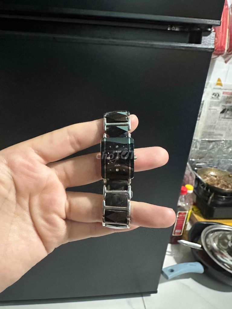 Đồng hồ đeo tay Rado Nữ Đen. Mua bán Đồng hồ tại Quận Tân Bình Tp Hồ Chí Minh được đăng bởi Thuý Trần hình 1