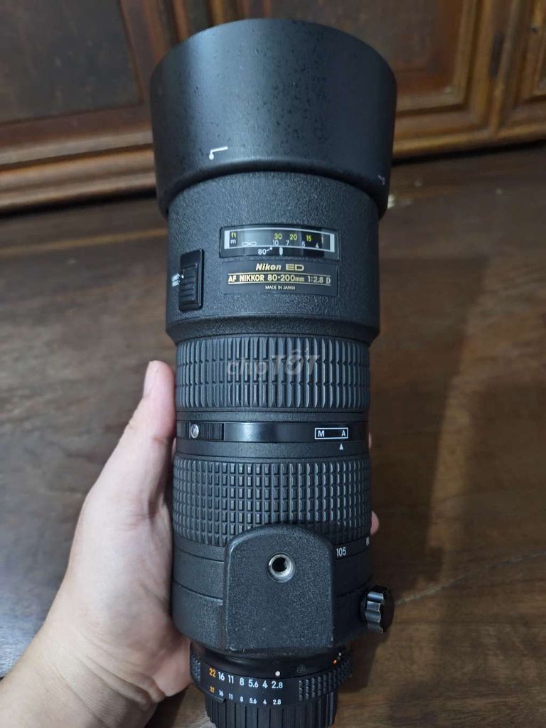 Bán em nikon 80-200 f2.8 đời 3 bị mốc rễ