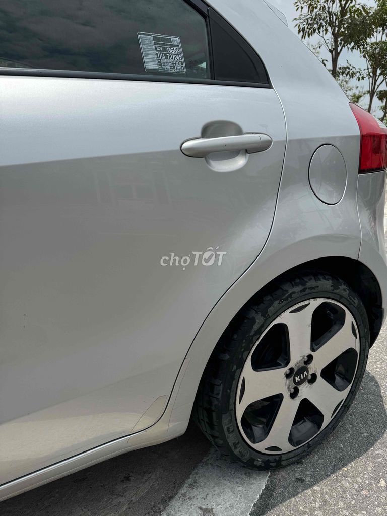 Kia Rio 2011 1.6 AT - 102000 km. Mua bán Ô tô tại Thành phố Vinh Nghệ An được đăng bởi hai hình 1